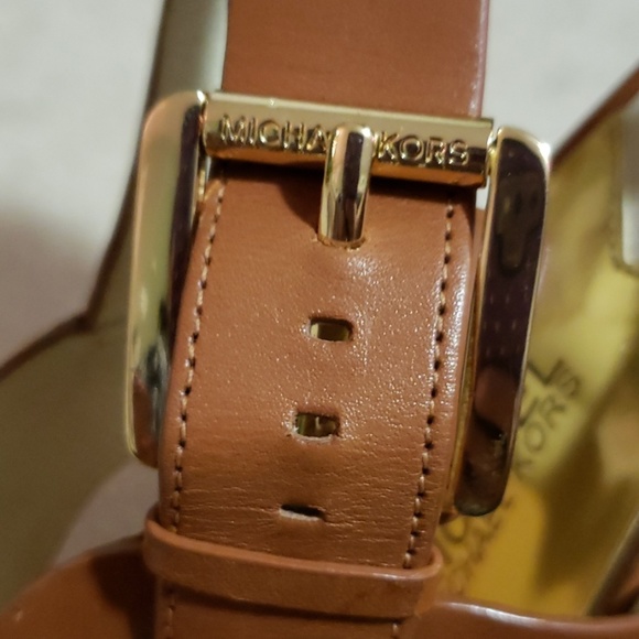 Michael Kors Wedge Sandals!! - Picture 6 of 8